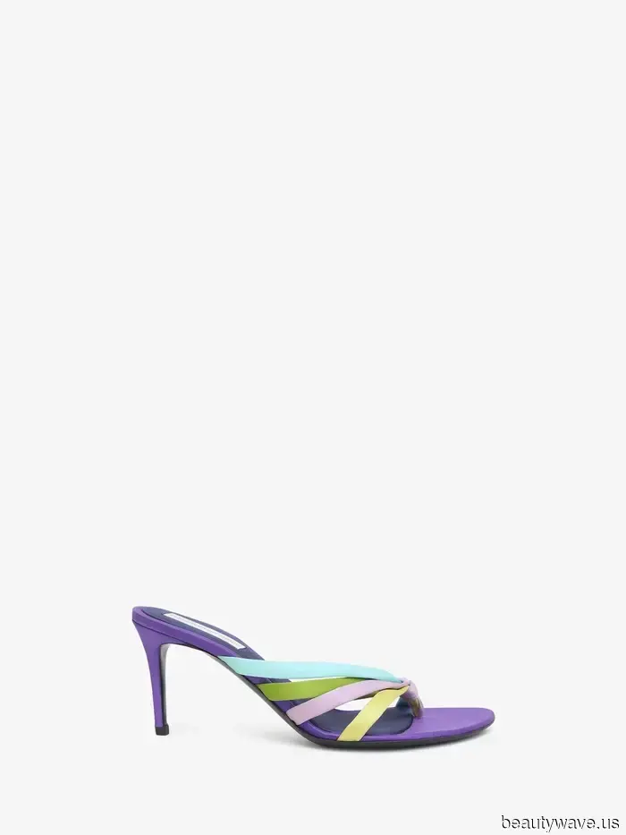 Selbst elegante Kleiderschränke entscheiden sich plötzlich für diesen "wilden" Schuhtrend anstelle von schwarzen Pumps und Ballerinas.