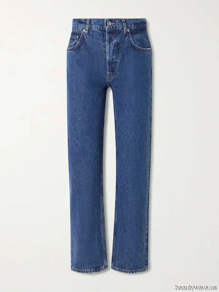 If you're aiming for a chic look this summer, swap out barrel jeans for one of these 6 denim trends.