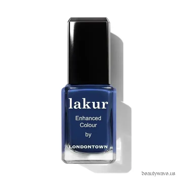 L.A., NY, and London: My Stylish Coworkers Reveal Their Favorite Mani-Pedi Color Combinations.