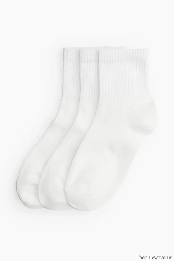 Если вы собираетесь носить леггинсы осенью 2025 года, вот 7 невероятно стильных нарядов, которые стоит скопировать