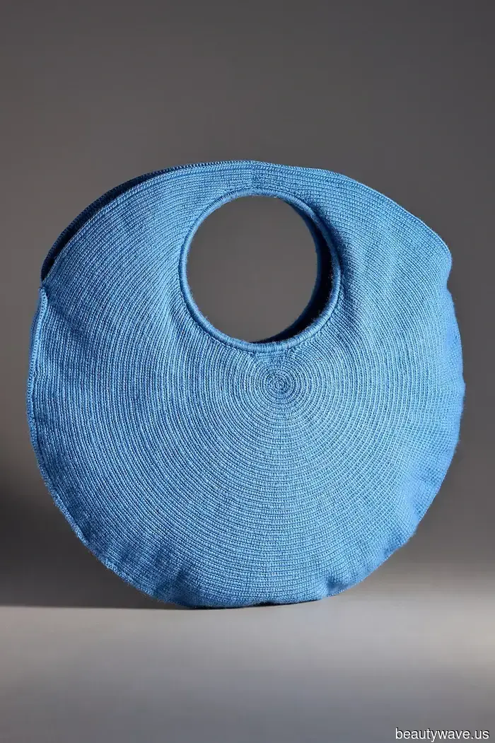 Le envié a mi tía estas bolsas de Anthropologie en oferta para llevar hasta el final del verano.