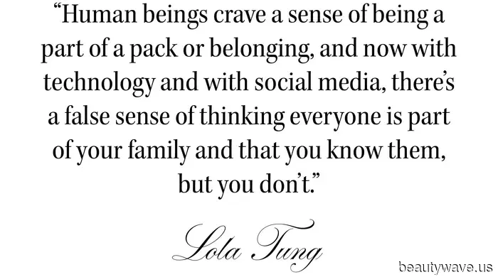 Le donne dei frutti proibiti stanno riscrivendo il Vangelo dell'infanzia femminile