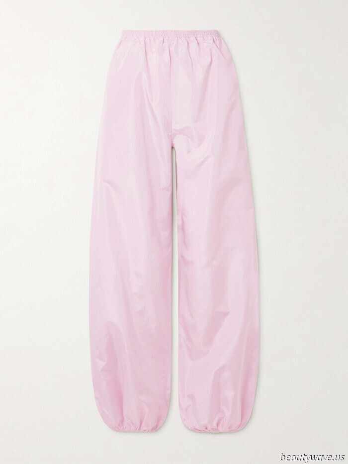 Presenting the Pants Trend I Never Imagined I’d Consider Chic (I Stand Corrected)