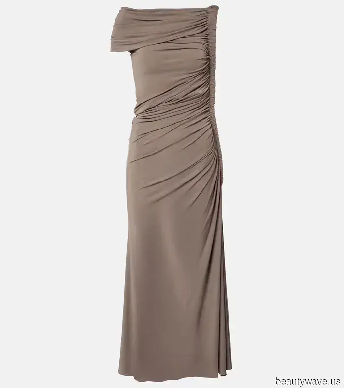 Todo el mundo sabe que Sylvie es el personaje mejor vestido de Emily en París&mdash;he rastreado sus looks más elegantes.