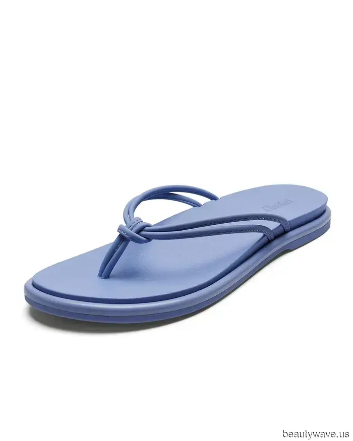 Neither Black nor Brown: This Is the Pant Shade I Noticed Fashion Enthusiasts Sporting from Paris to London.