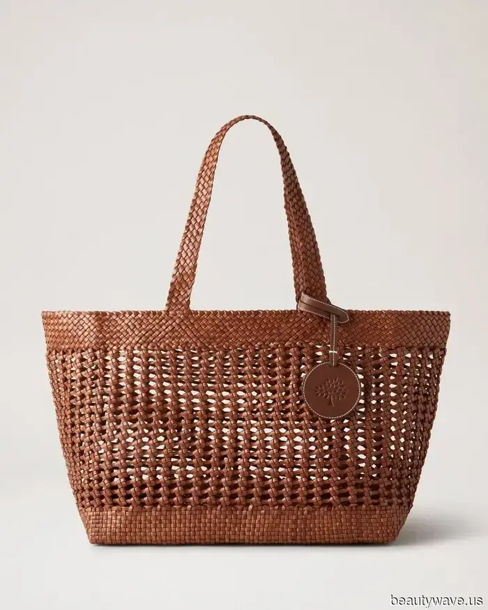 It's Time to Say Goodbye to Your Tote—These Elegant Holiday Bags Will Give You the Upgrade to Business Class.