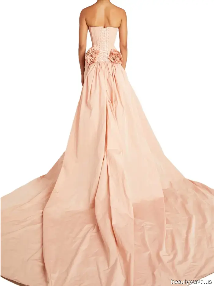 A Blush Wiederhoeft Outfit and a "Haunted Saloon" After-Party Made This California Wedding Unforgettable…