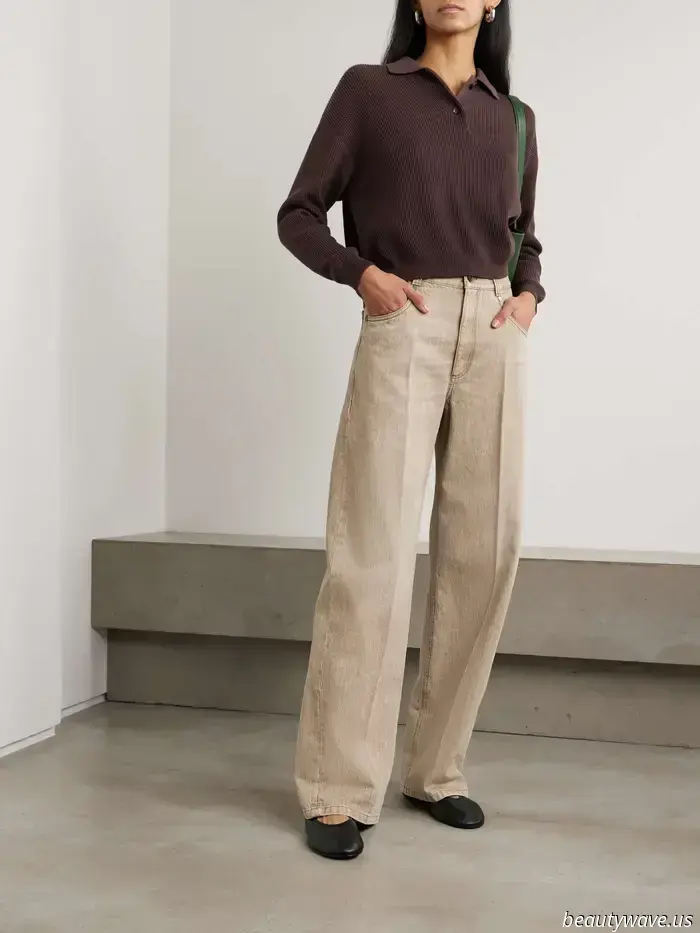 I jeans basici non sono fuori moda, ma questa tendenza in denim sembra decisamente più da 2025.