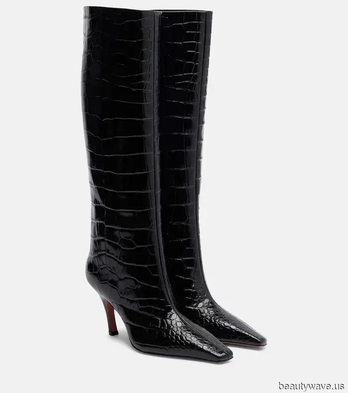 Move over, riding boots—I've recently been opting for this flat boot trend more frequently.
