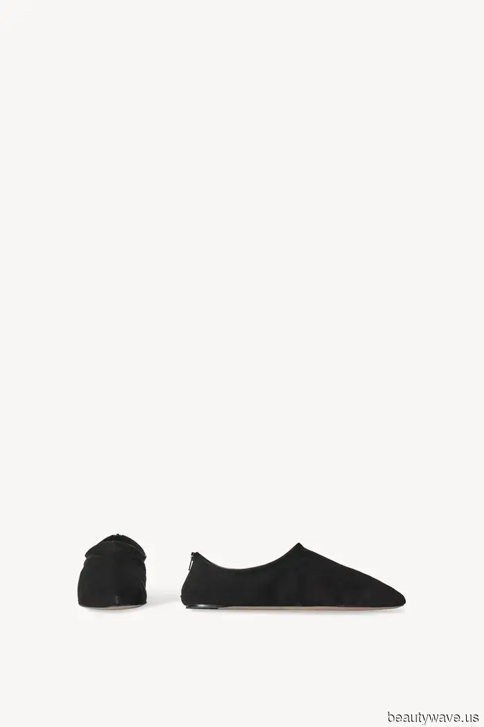New The Row Alert! Here are the Early Autumn Bags and Shoes That Are About to Cause a Stir.