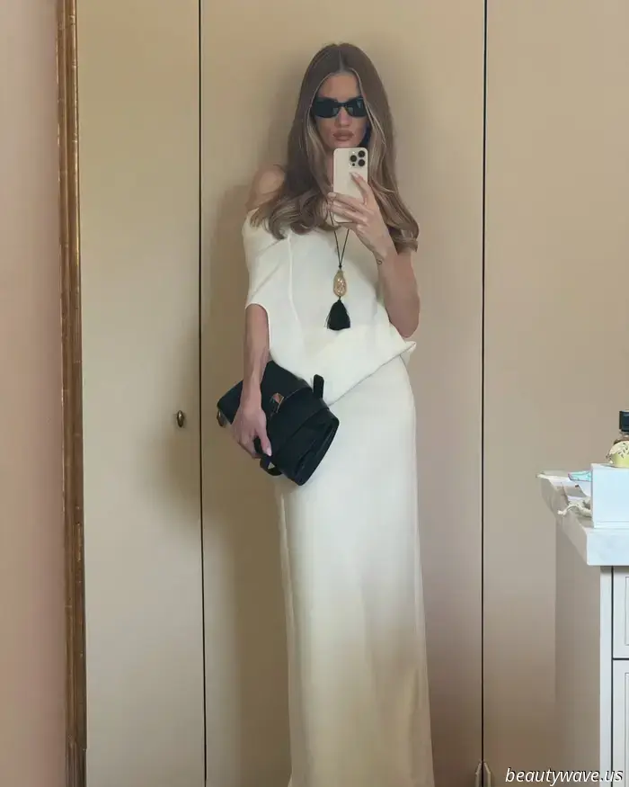 The Stylish Jewelry Trend That Everyone Fashionable is Pairing with White T-Shirts