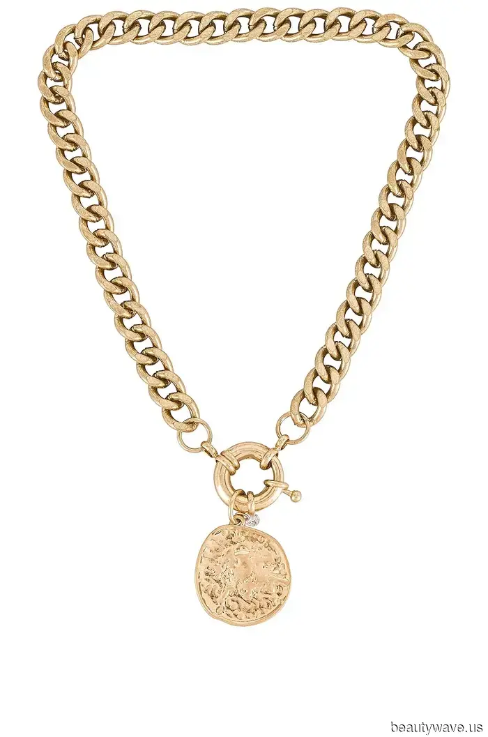 Quiet luxury is out—here are three jewelry trends that everyone with great style will embrace this fall.
