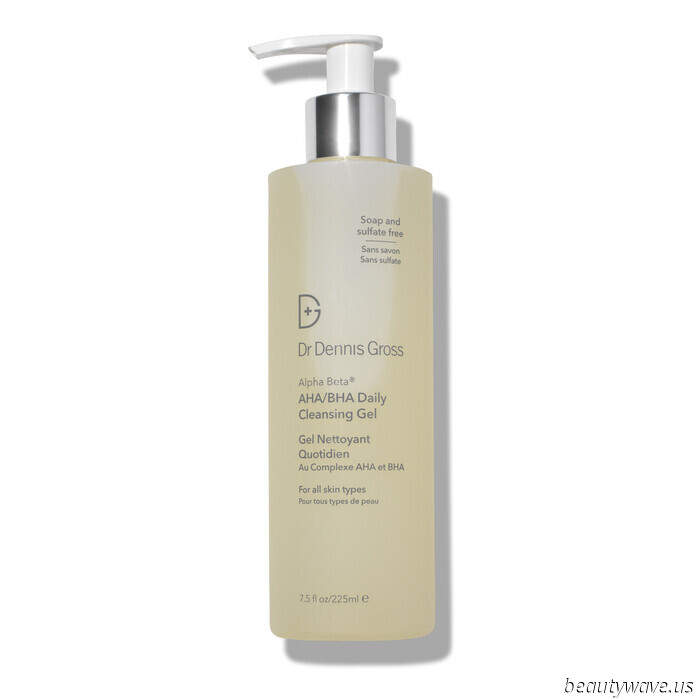 Salicylic Acid Cleansers Live Up to the Hype—Provided You Choose the Right Ones.
