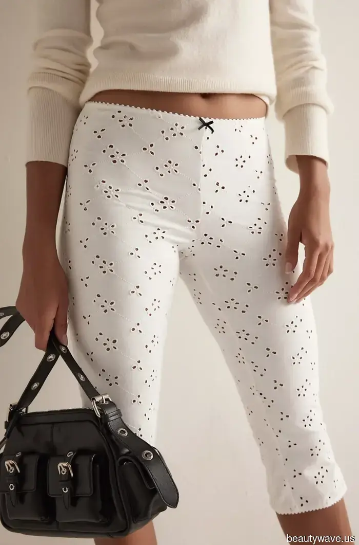 Not Jeans, Not Trousers—5 Winter Leggings Trends That Fashionable Individuals Are Really Sporting