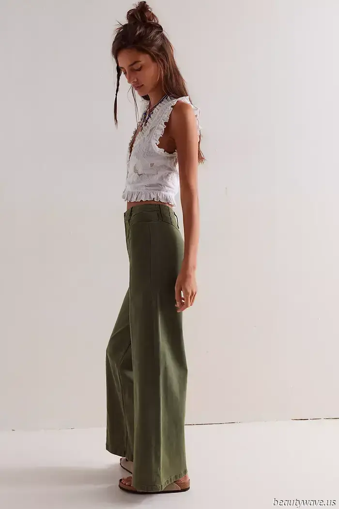 I'm in my 20s, and Jennifer Aniston is in her 50s—we're both putting blue jeans aside for this trendy alternative in 2025.