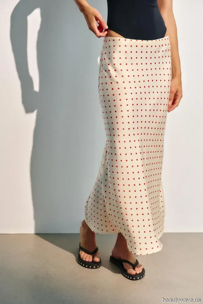 Fact: If a French girl entered Zara today, she would leave with these items, these items, and these items.