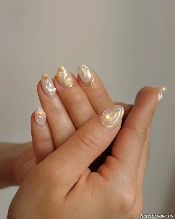 I've noticed that this summer nail trend has pushed the classic French manicure aside.