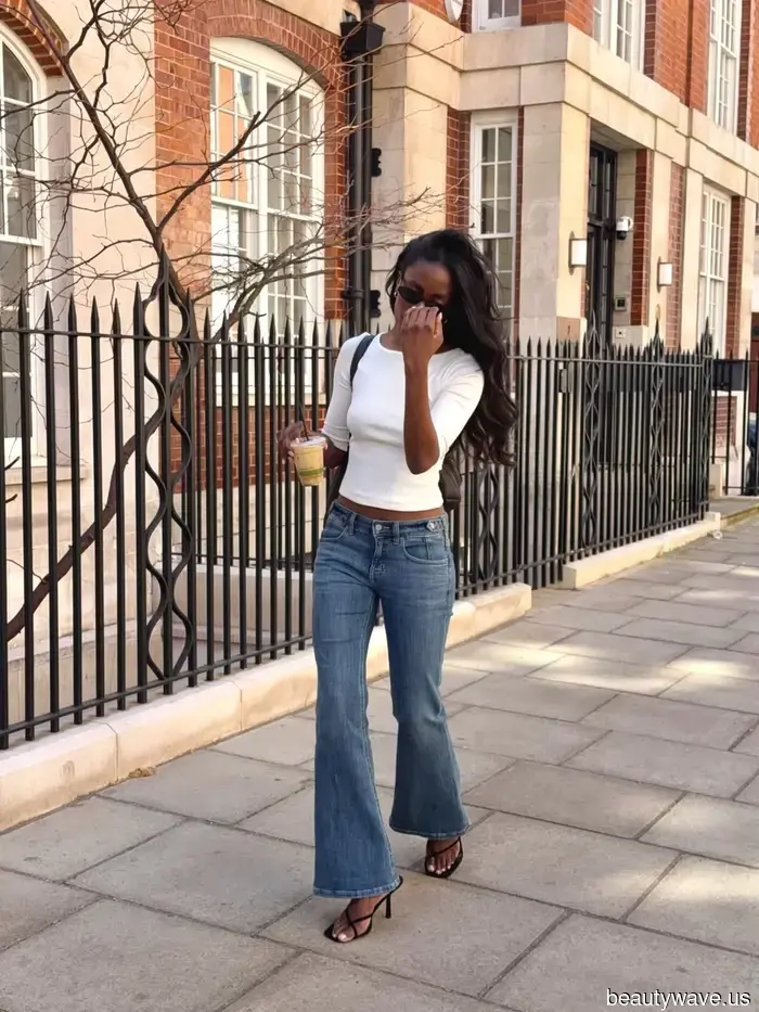 Las personas más elegantes ya están combinando sus jeans con estas 5 tendencias de zapatos de verano.