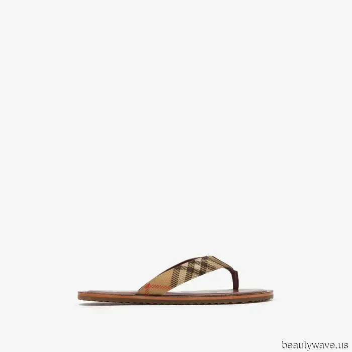 Nicht Ballerinas, nicht Slipper&mdash;It-Girls stylen ihre Jeans, Röcke und Shorts mit diesem mühelos schicken…