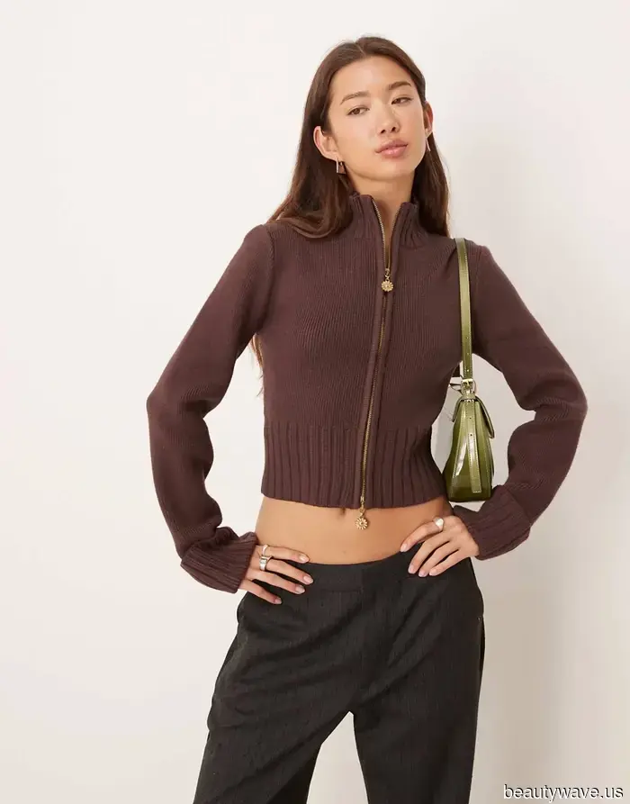 My Millennial coworkers find it hard to believe when I mention that Gen Z is reviving this knitwear trend.