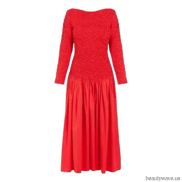 They Agreed—5 Dresses Worn by Real Brides for Their Engagement Photos