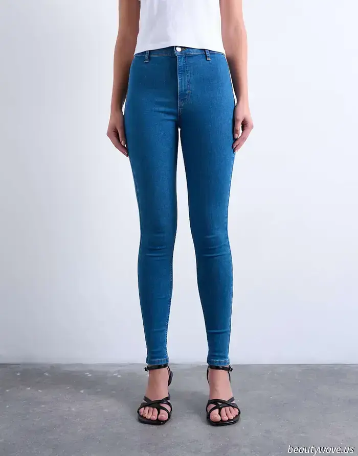 These Legendary Topshop Skinny Jeans Have Returned After Being Discontinued and Are Set to Make a Comeback.