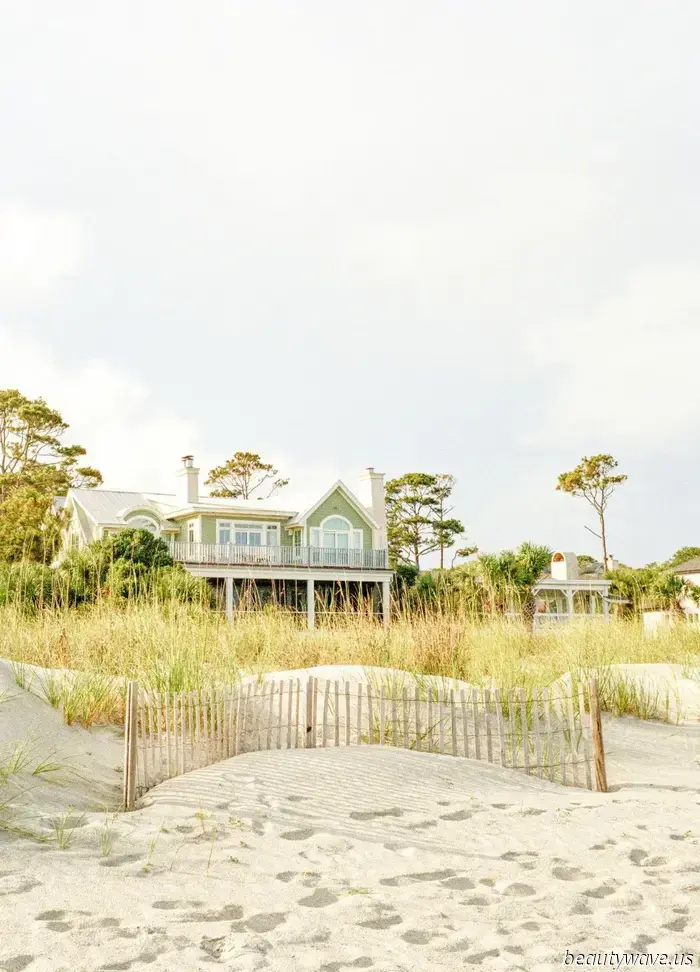 15 Coastal Grandma-Inspired Locations That Seem Plucked From a Nancy Meyers Film