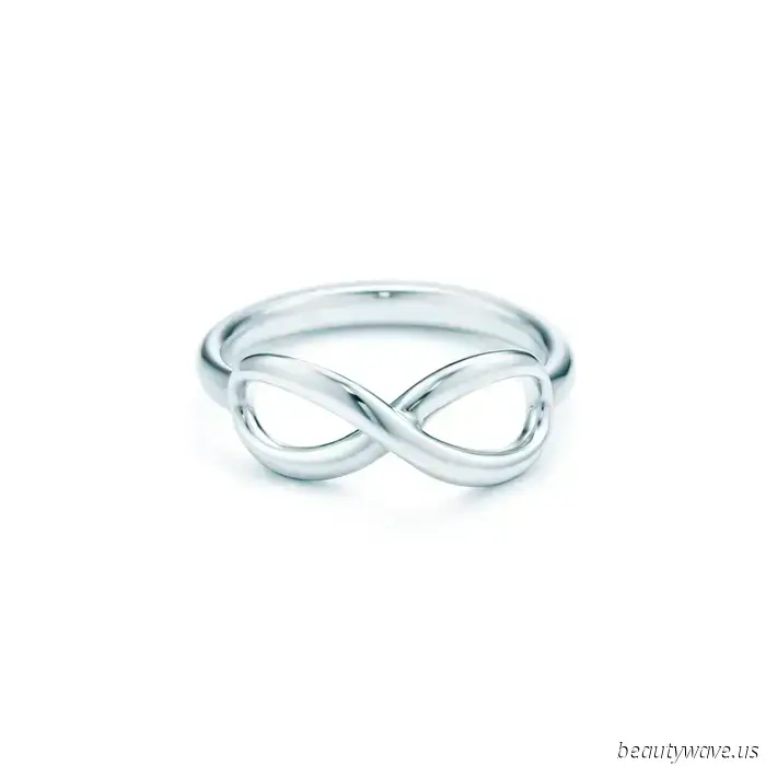Wow! Elsa Hosk's latest engagement ring from Tiffany & Co. is completely timeless—take a closer look!