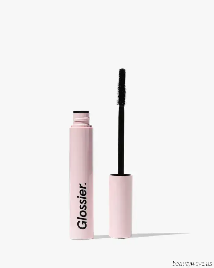 I just discovered how to prevent my mascara from smudging, and everything has changed forever.