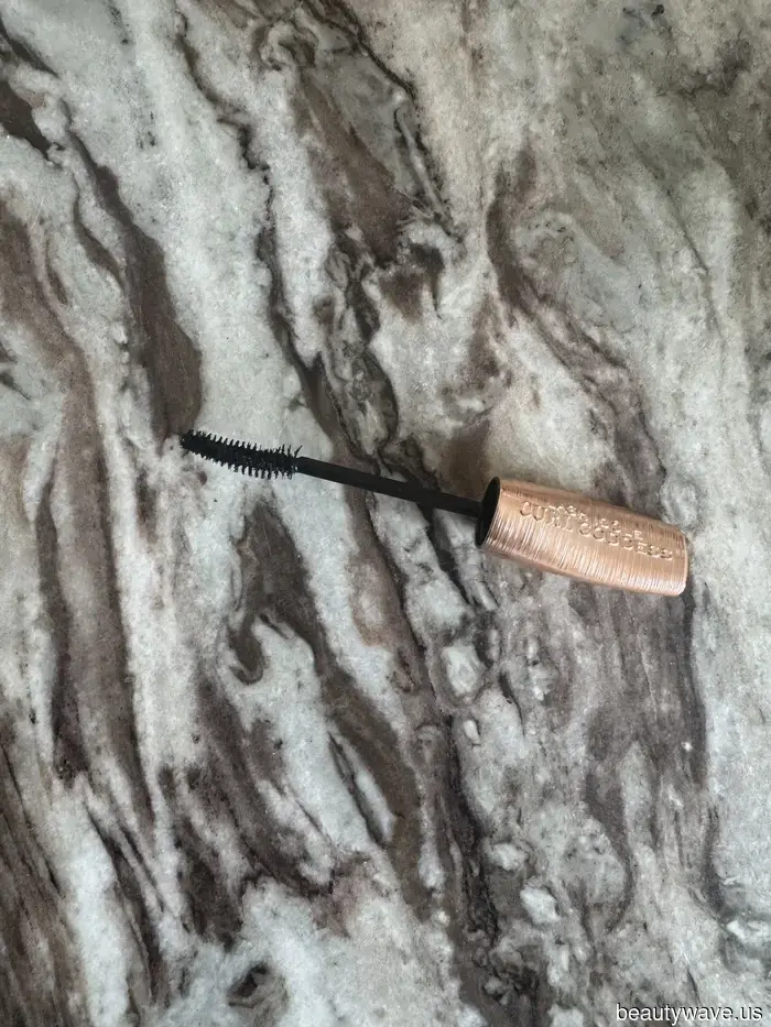 My lashes have always struggled to hold a curl, but this French mascara transformed the situation completely.