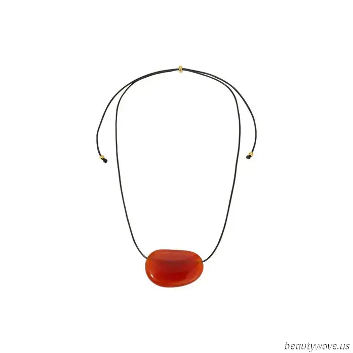 20 Waterproof Jewelry Items You’ll Spot on Every Trendy Beachgoer, from Miami to Mallorca