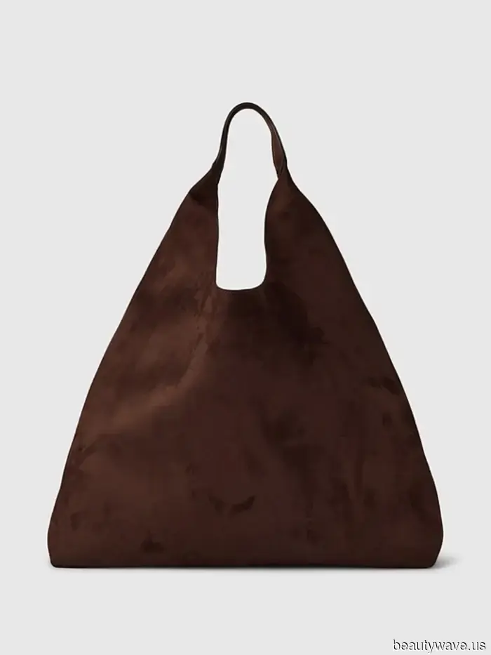 I Keep Noticing These 6 Bag Trends on Every Block in Brooklyn