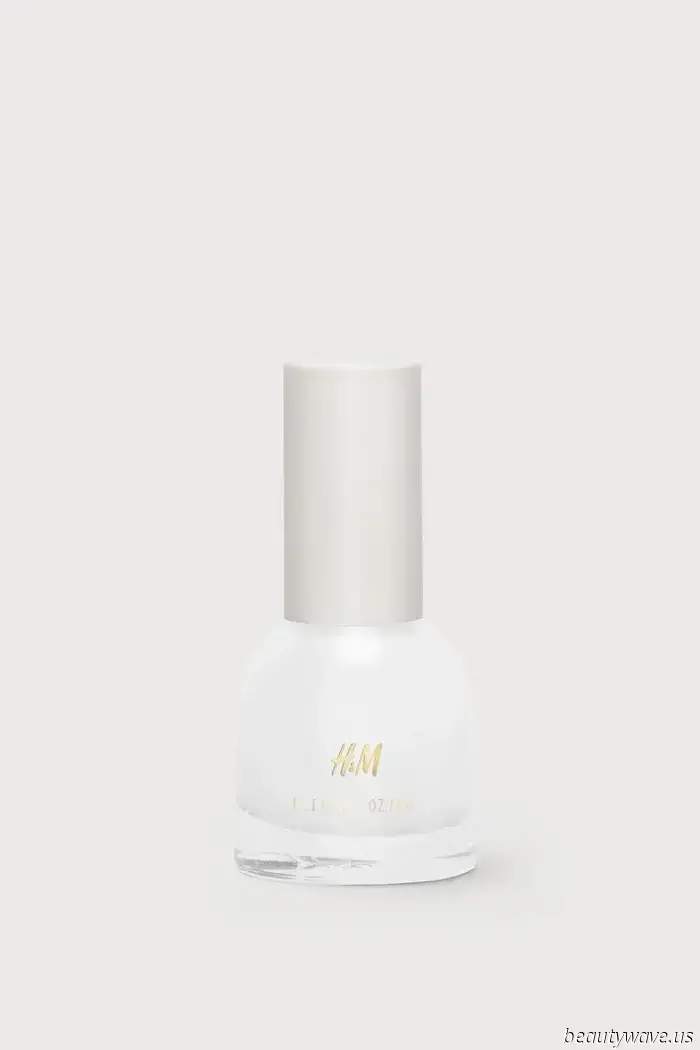 I've Been Looking—Here Are the Summer Pedicure Colors That London's Most Fashionable Are Sporting