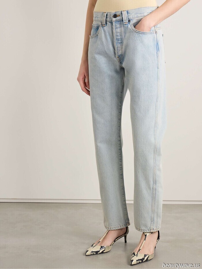 Black jeans are currently taking a break—this is the denim color trend that stylish girls are pairing with heels.