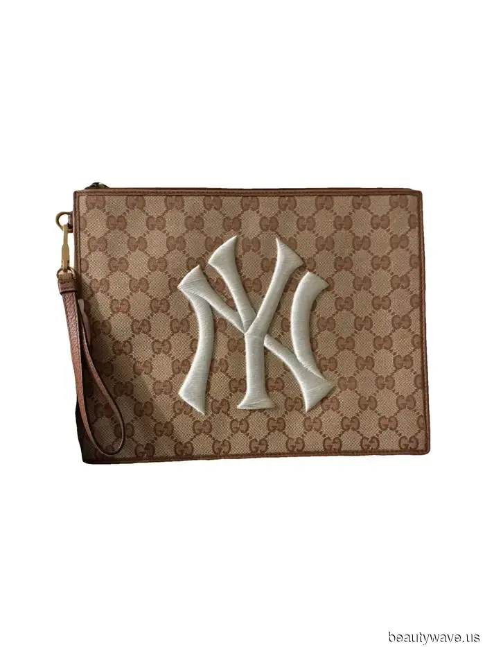 What to Wear and What to Avoid at Every Major Sporting Event