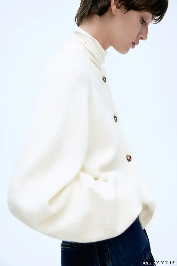 I devoted the entire afternoon to trying on H&M's trendiest knitwear—these 9 items appear surprisingly high-end.