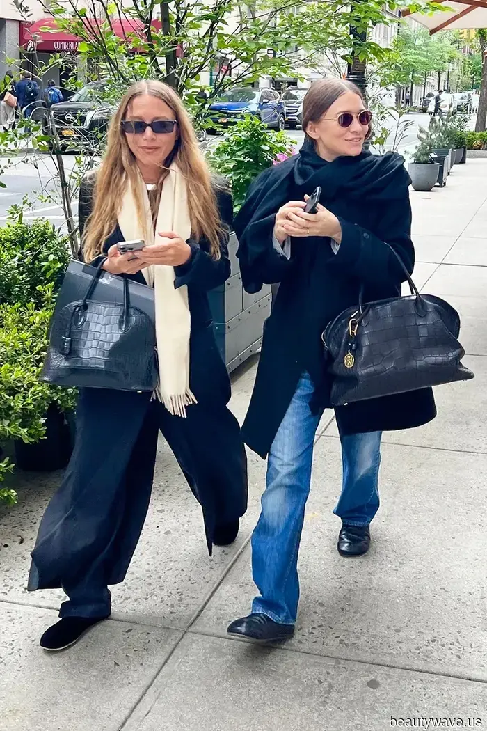 Attenzione: Queste sono le tendenze scarpe e borse del 2026 che Mary-Kate e Ashley indossano con i jeans
