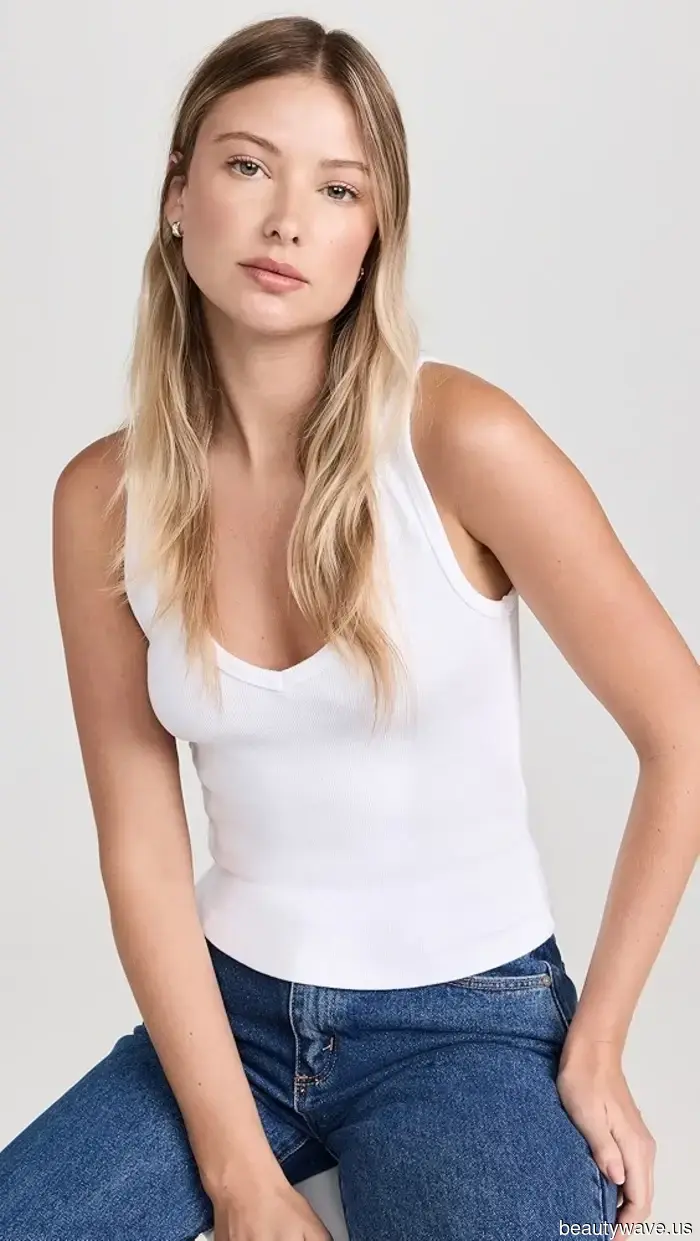 Haltet die T-Shirts, Mode-Mädchen tragen stattdessen diese schicke Silhouette.