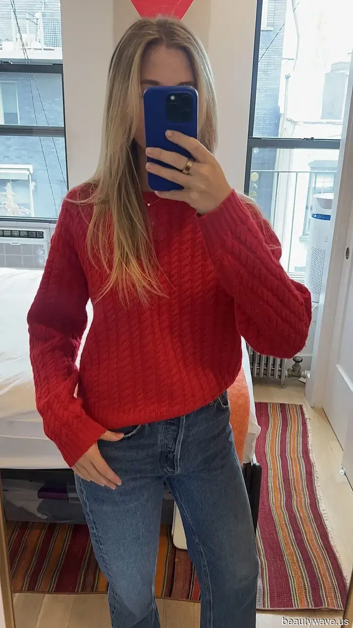 Ho provato ogni maglione in cashmere "perfetto" di cui il web giura&mdash;questi sono quelli che mantengono le promesse