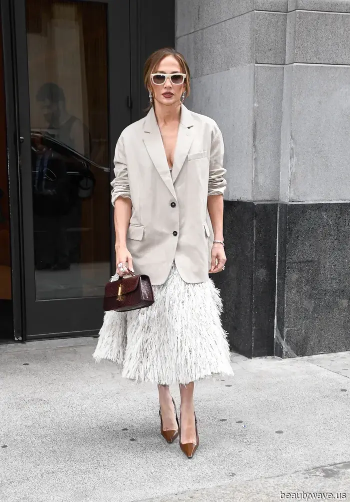 Black heels are mundane—JLo recently donned the elegant new neutral that remains eternally stylish.