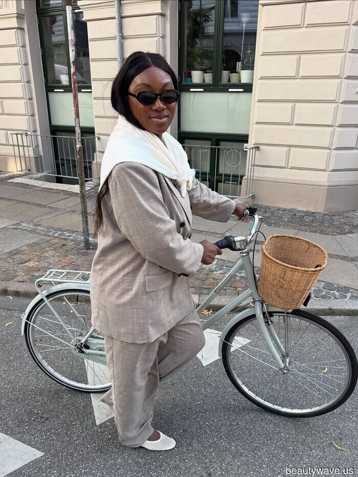 Не бабушкины вязаные вещи&mdash;стильные модницы обращаются к этому неприметному аксессуару, чтобы выглядеть более шикарно в этом…