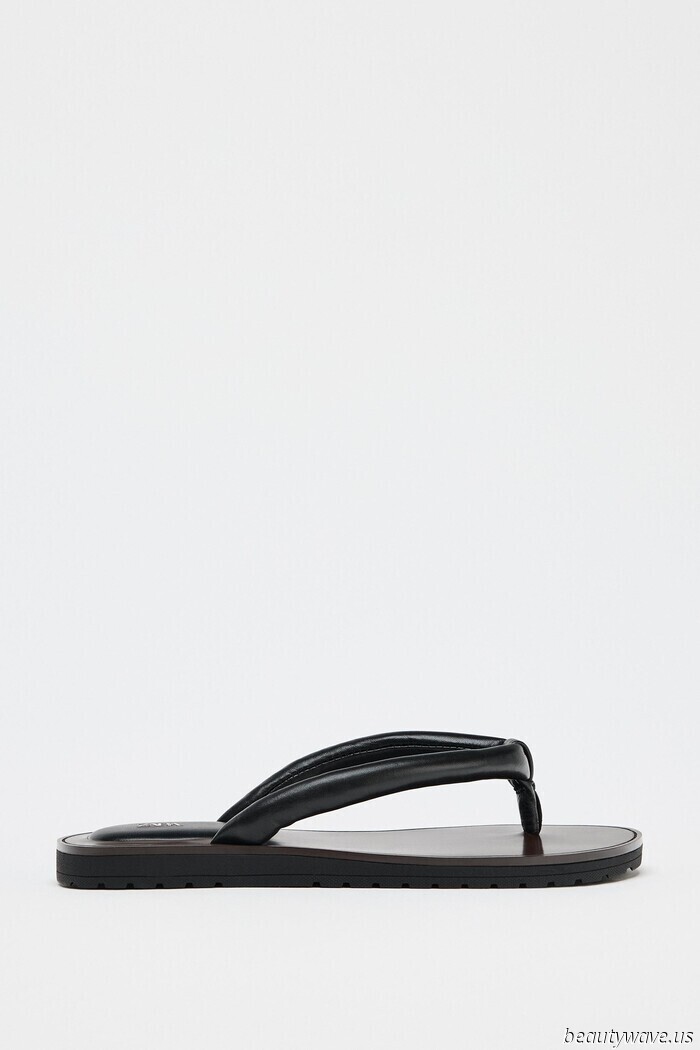 Simple or Not, Here Are the Black Sandal Styles I’ll Be Wearing Frequently This Season