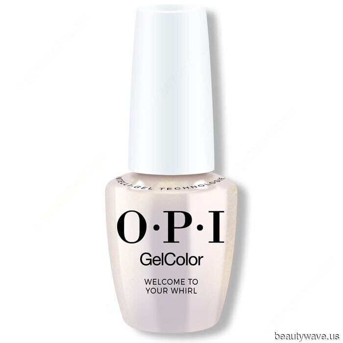 The 19 Chic Nail Colors Trendsetters Are Embracing This Fall (Along with the Ones They're Discreetly Phasing Out)