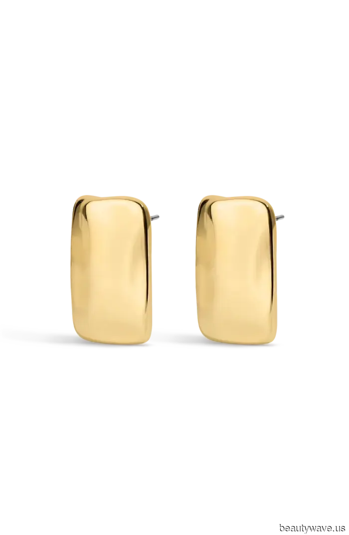 Модные люди следят за этими 30 стильными товарами распродажи Nordstrom осенью перед Черной пятницей.