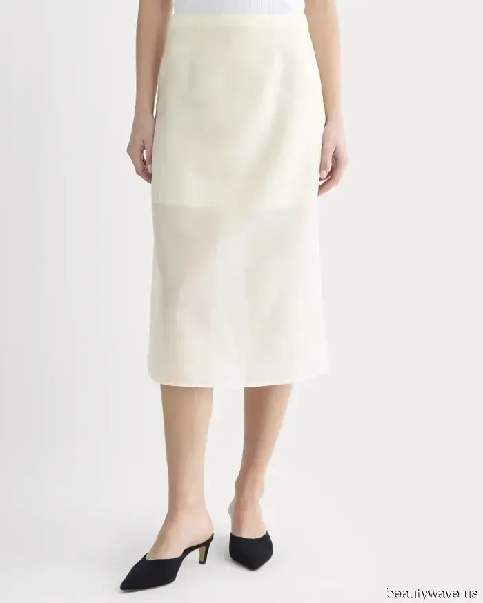 The Most Disputed Skirt Trend of Summer 2026 Is Also the Most Beautiful