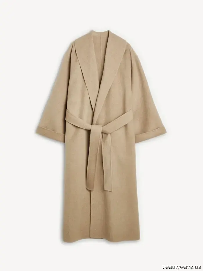 Who What Wear editors shared their top 40 fashion discoveries for this month.