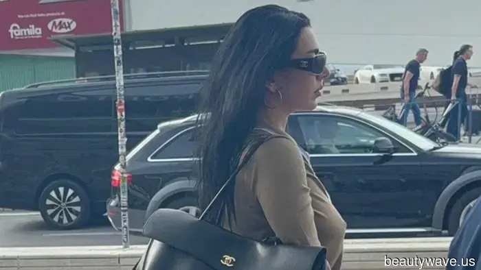 No Leggings, No Carry-Ons—Trendy Airport Looks Feature These Jeans, Bag, and Footwear