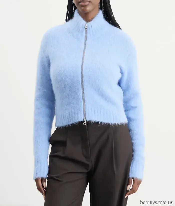 De repente, todos con buen gusto están combinando estas 7 tendencias de punto con jeans, faldas y leggings.