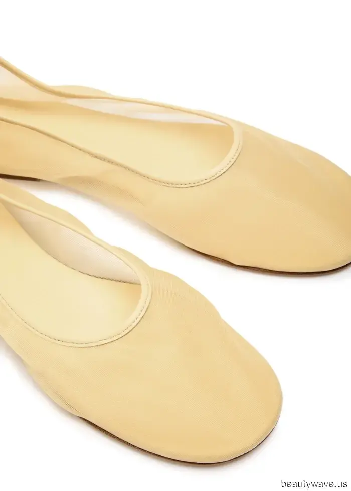 The "Barely-There" Look Has Returned—5 Tips to Perfect This Controversial Trend Beloved by Fashion Insiders for…