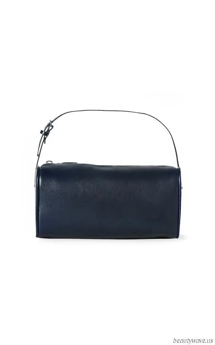 Since the Margaux is currently unavailable, this is the Row bag we're opting for instead.